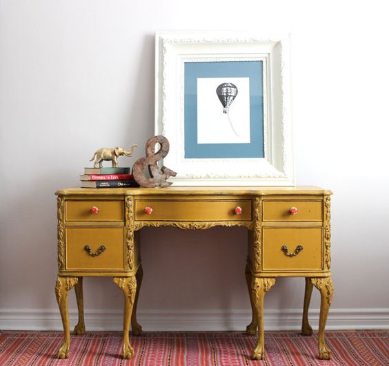 mustard yellow,
