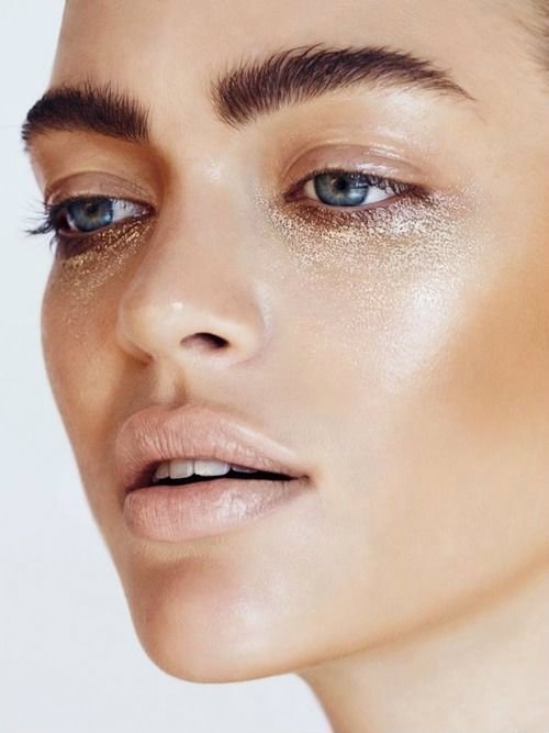 dewy make up look, beauty trends