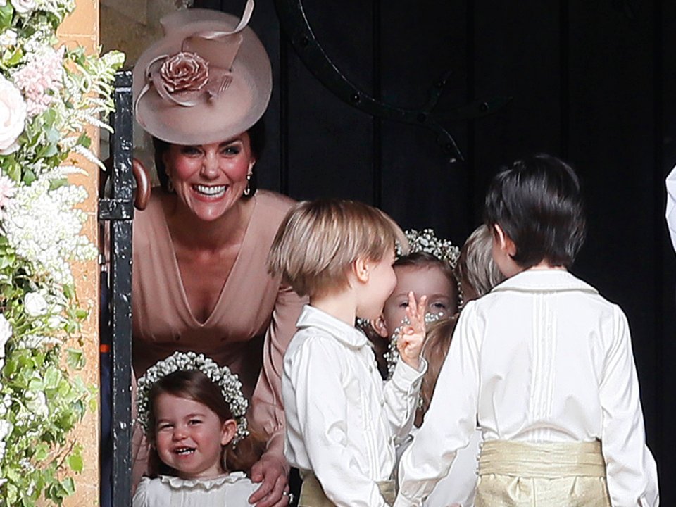 KATE WILLIAM 