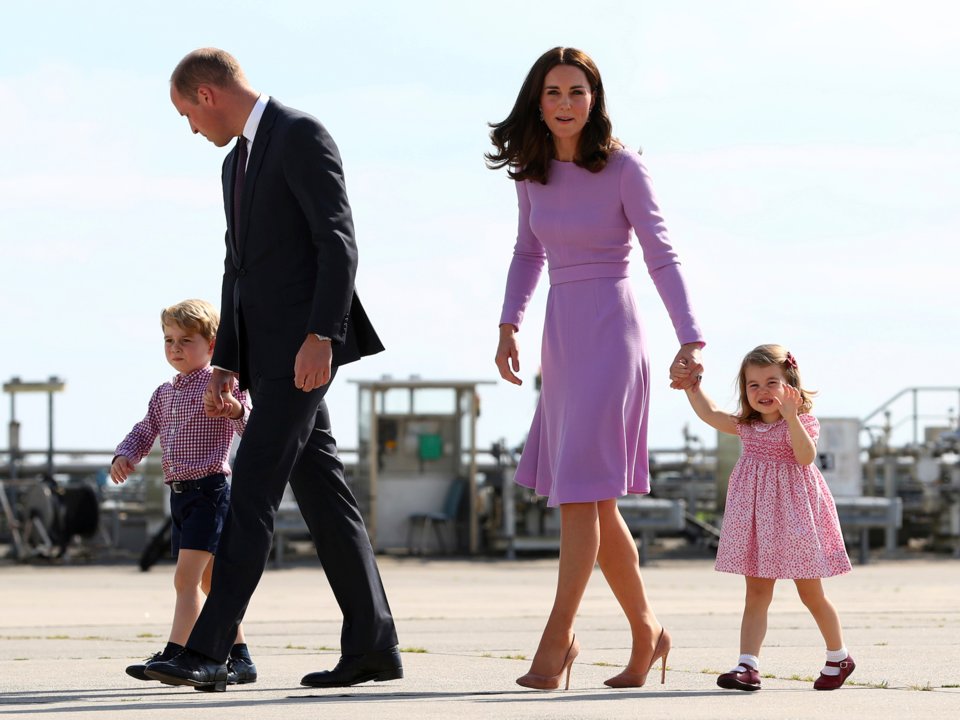 KATE WILLIAM 
