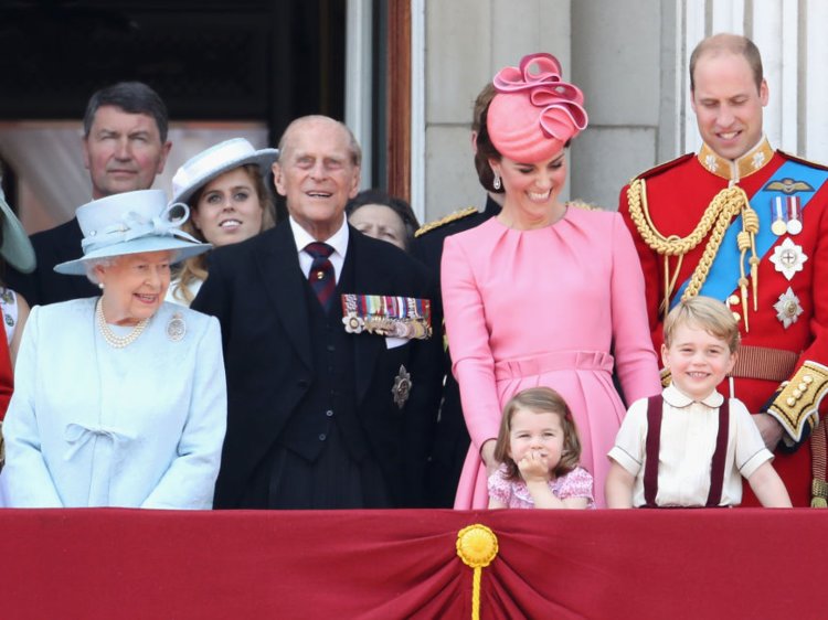 KATE WILLIAM 