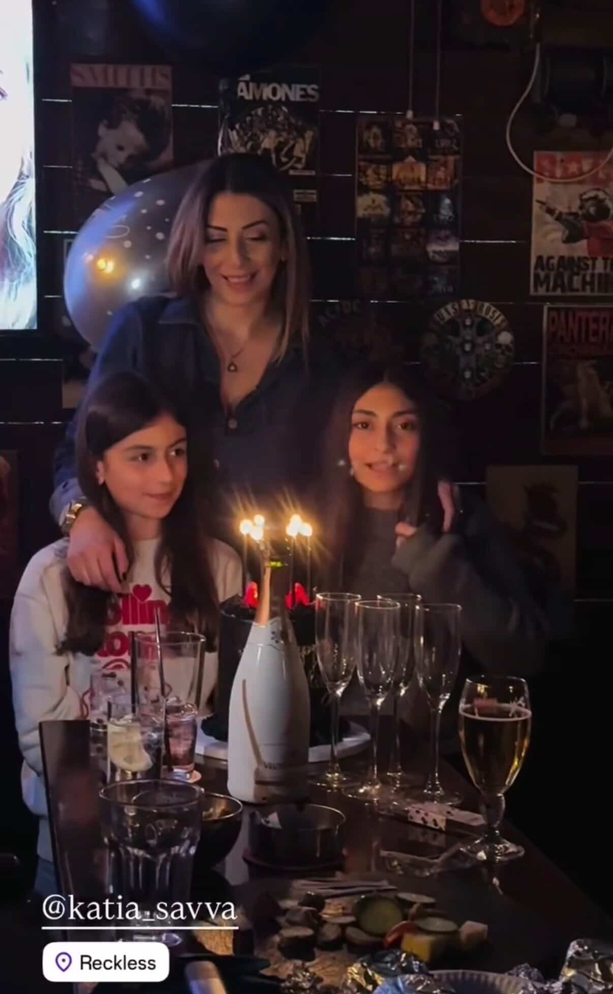 v