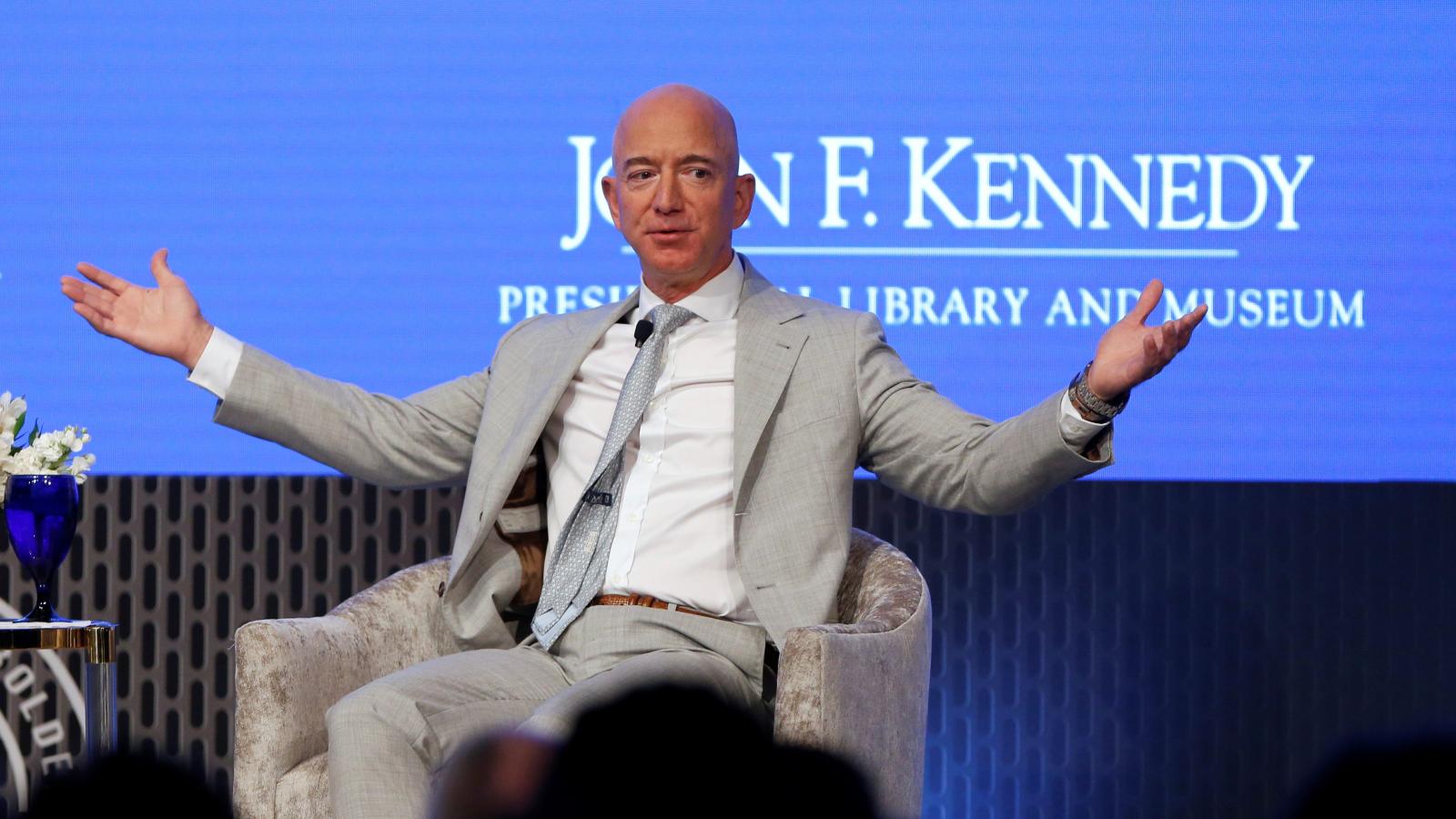 bezos 