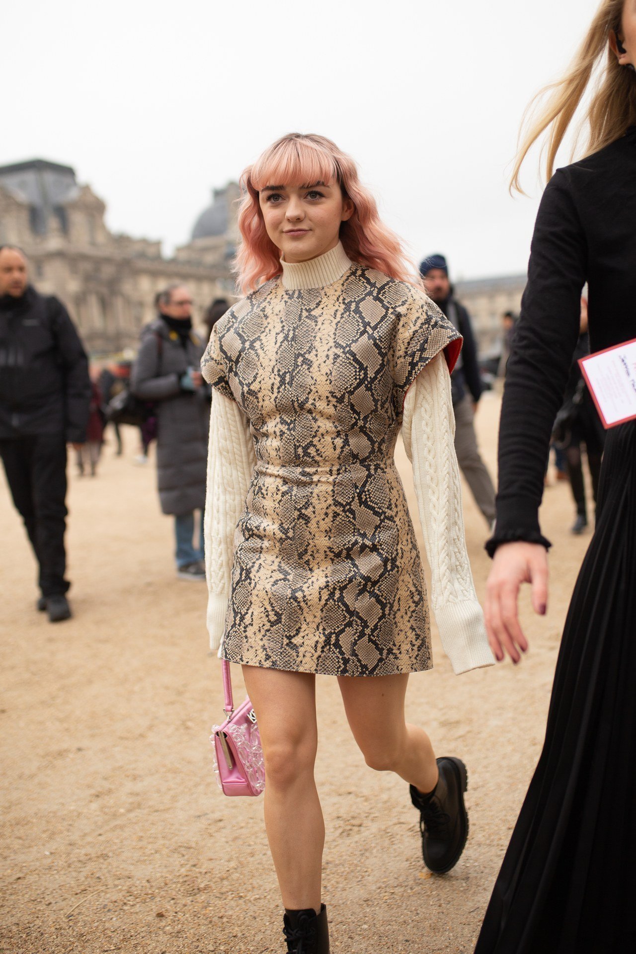 Maisie Williams looks