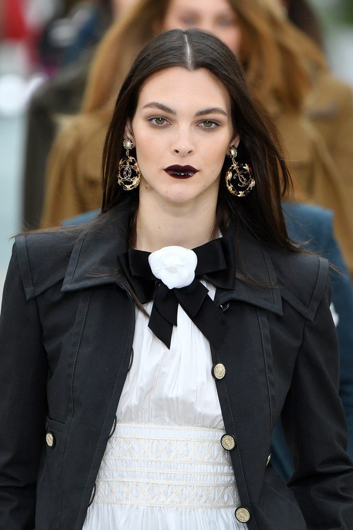 Chanel cruise 2020 makeup look