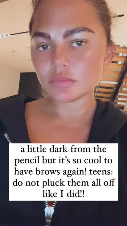 chrissy teigen eyebrows