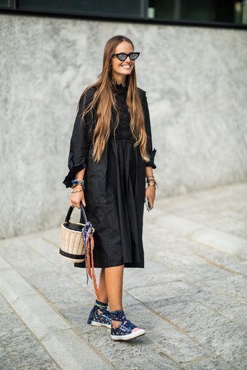 dress sneakers style