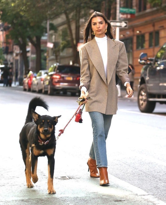 Emily Ratajkowski boots