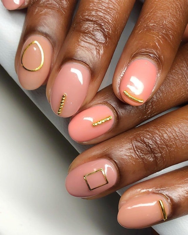 gold accents nails