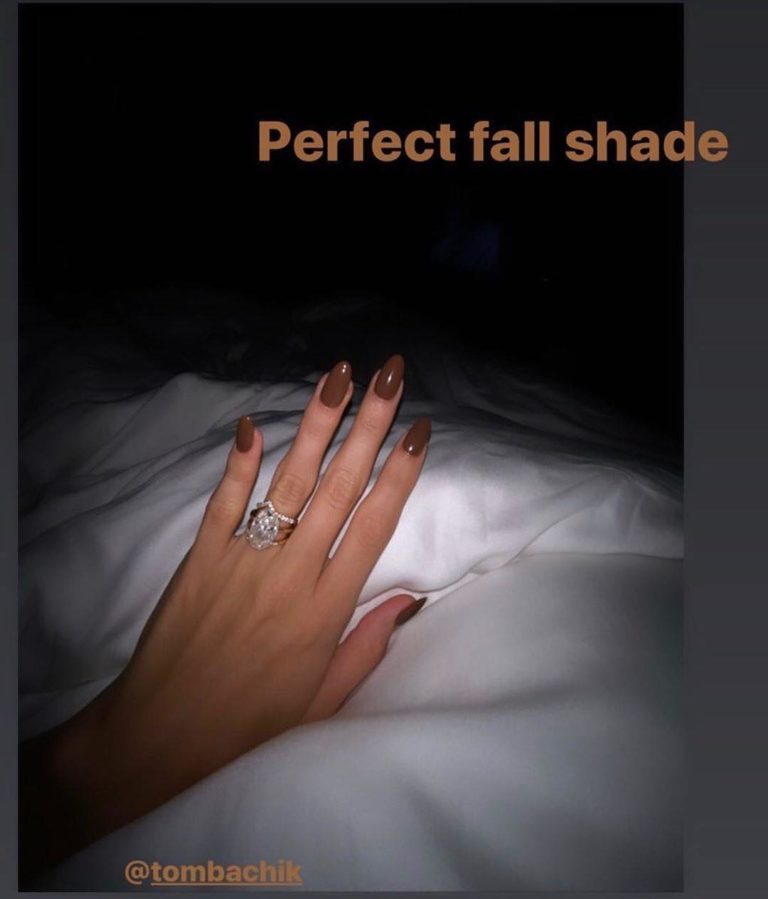 Hailey Bieber nails