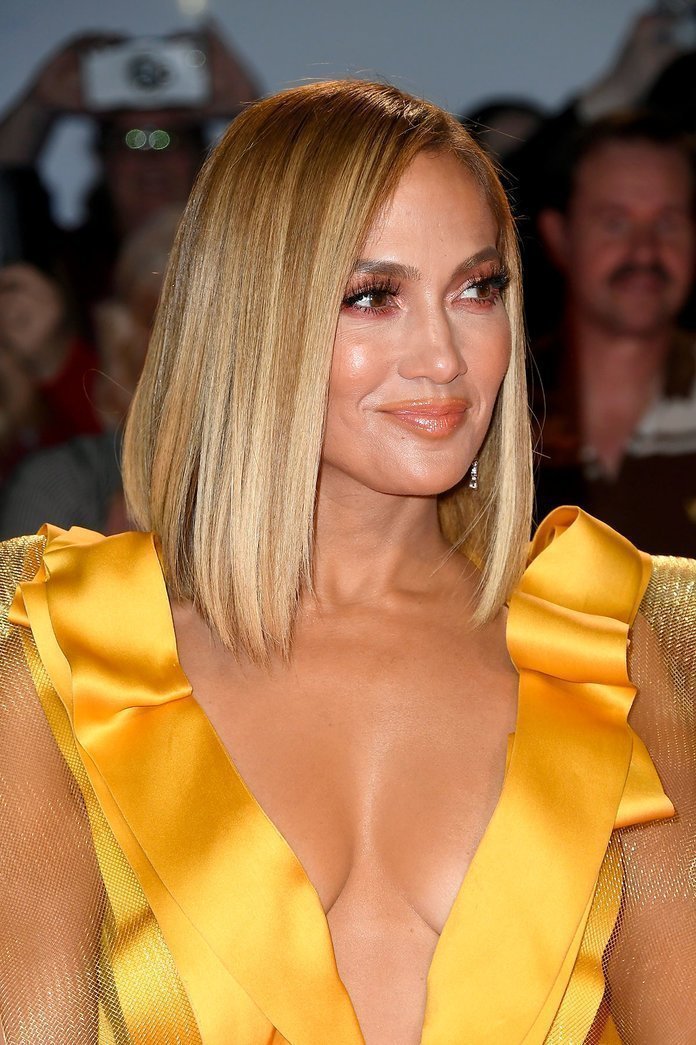Jennifer Lopez hair look
