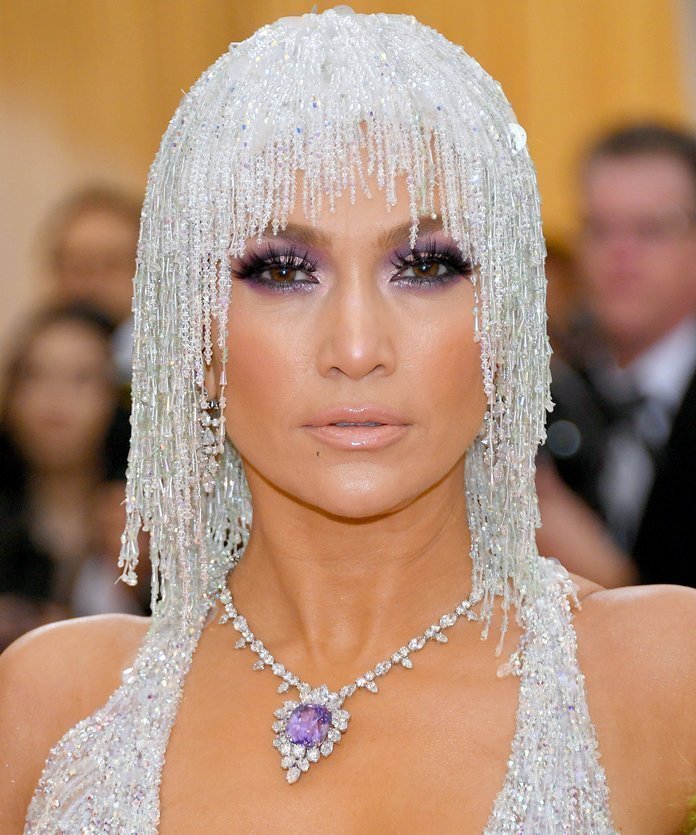 Jennifer Lopez eyelashes met gala