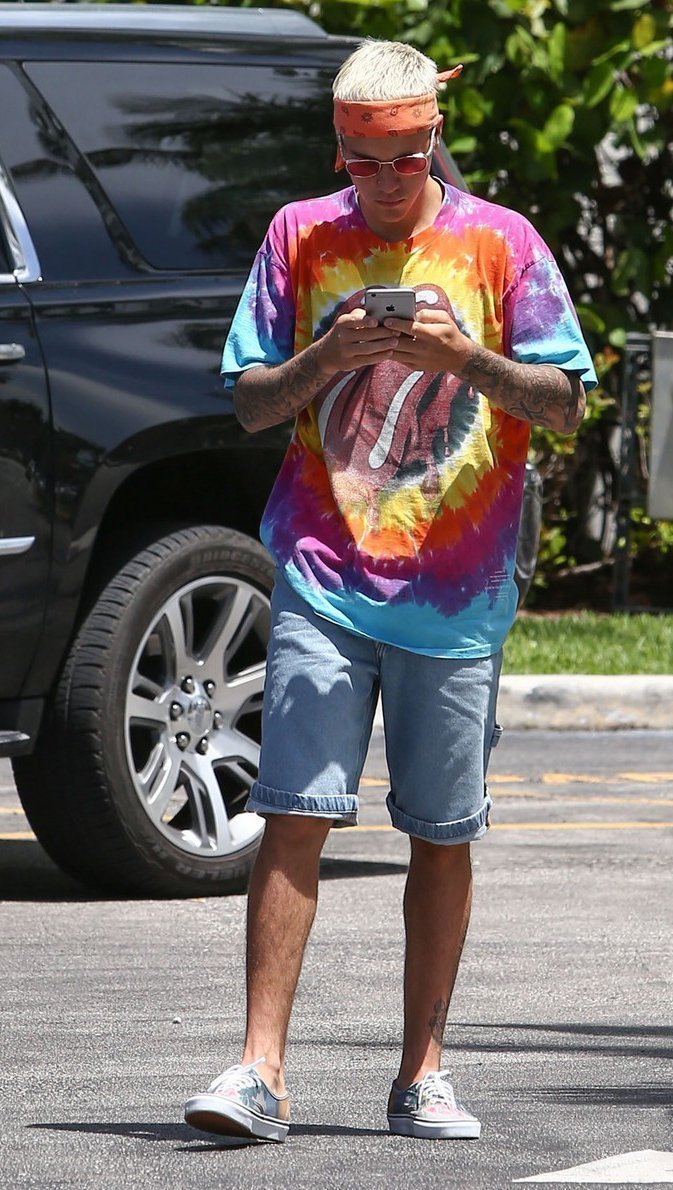 Justin Bieber Tie-Dye