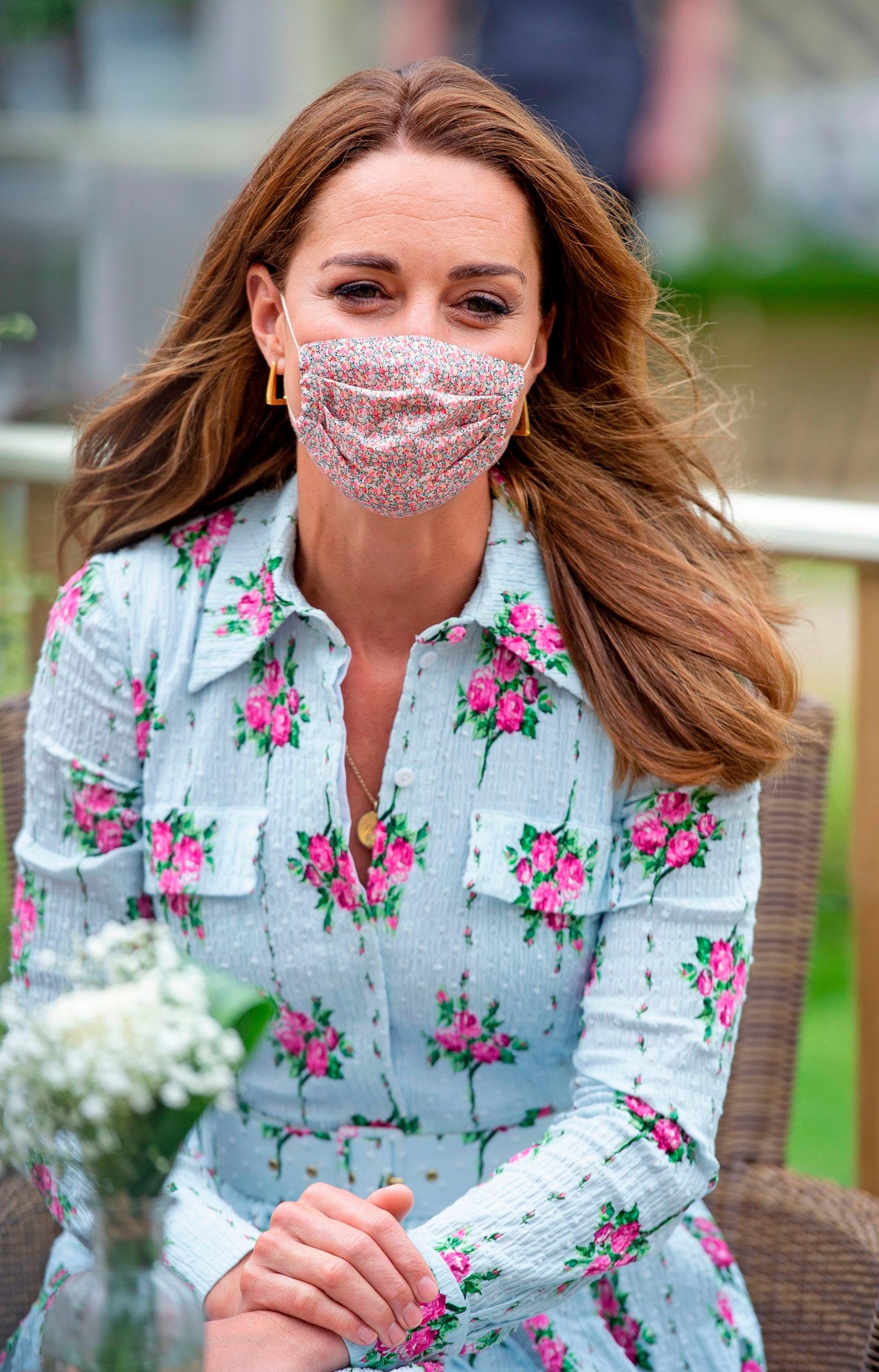 Kate Middleton floral mask