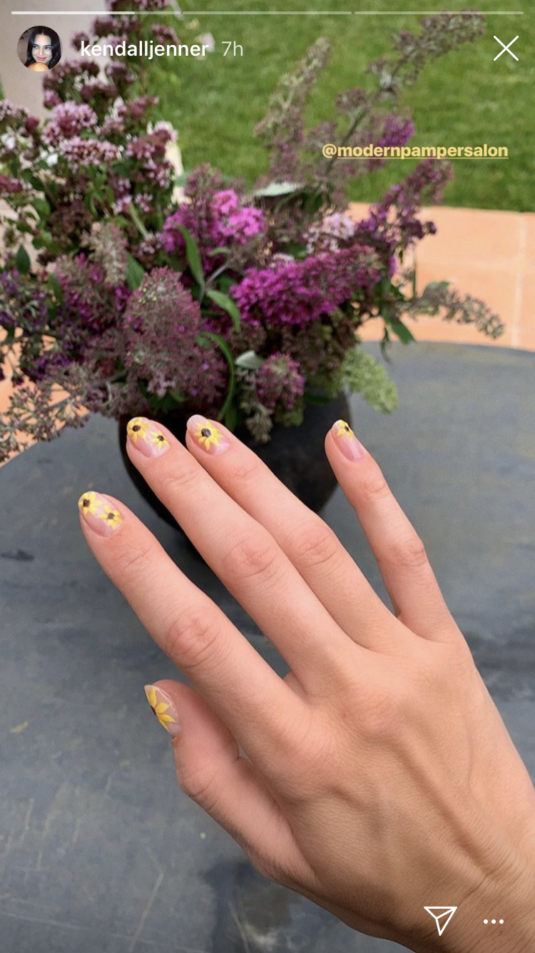 Kendall Jenner nail art