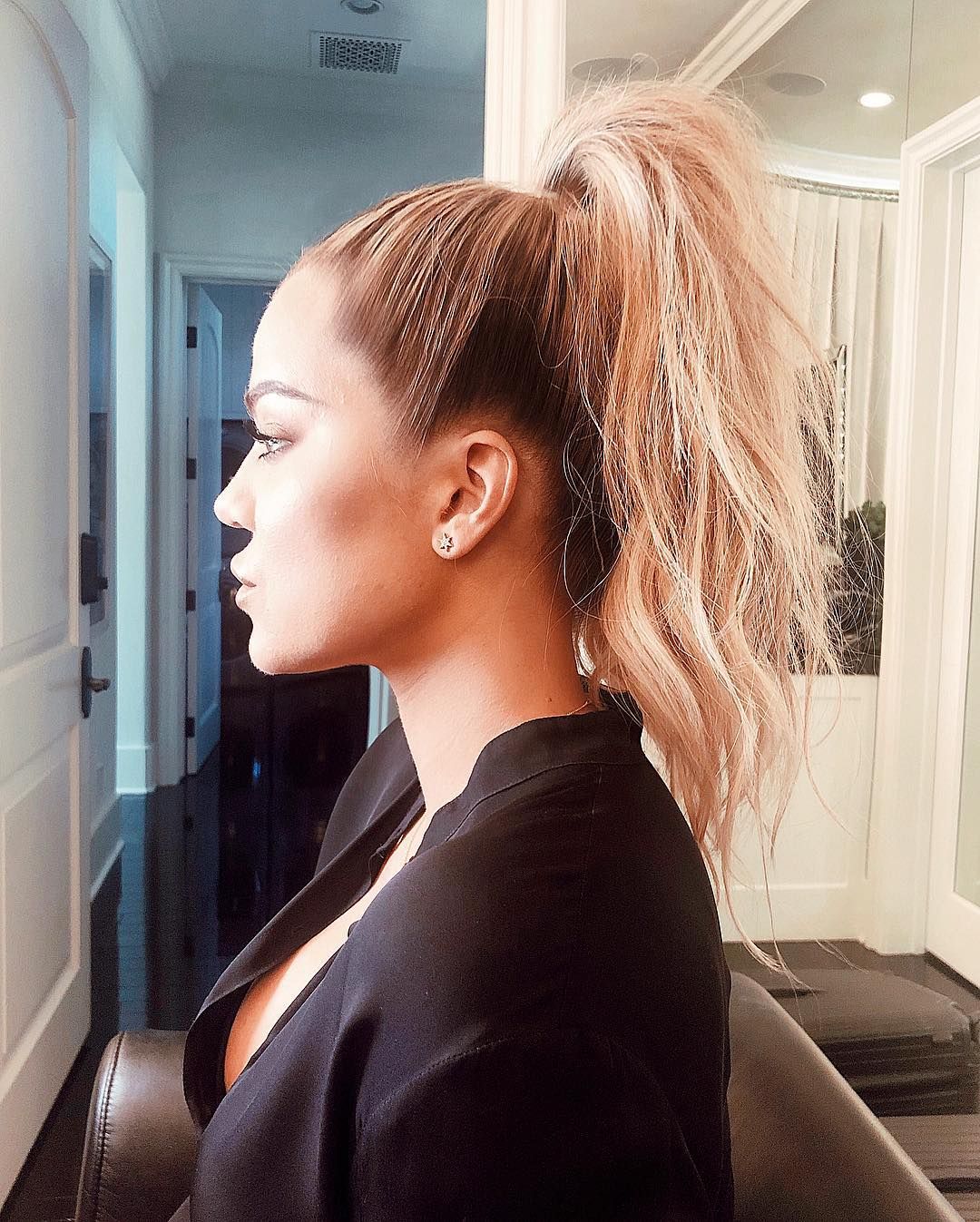 Khloe Kardashian hair