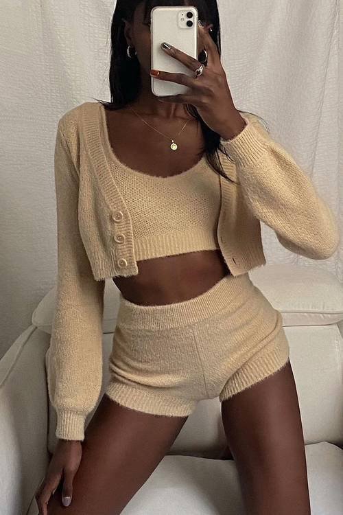 knit shorts trend