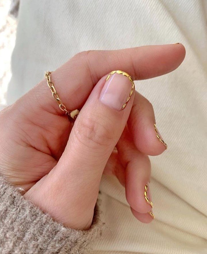 nude nails 2020 