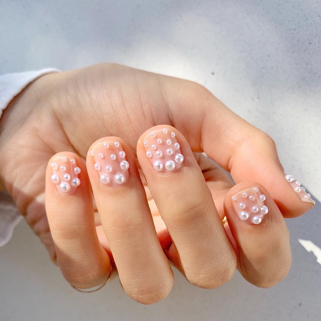 pearl nail trend