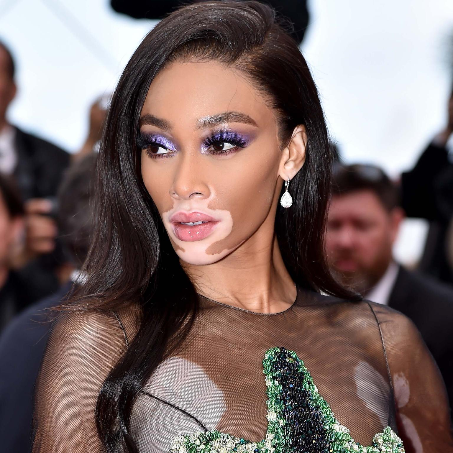 Winnie Harlow purple eyeshadow