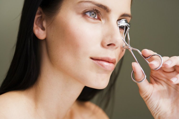 beauty,make up, eyelashes curles