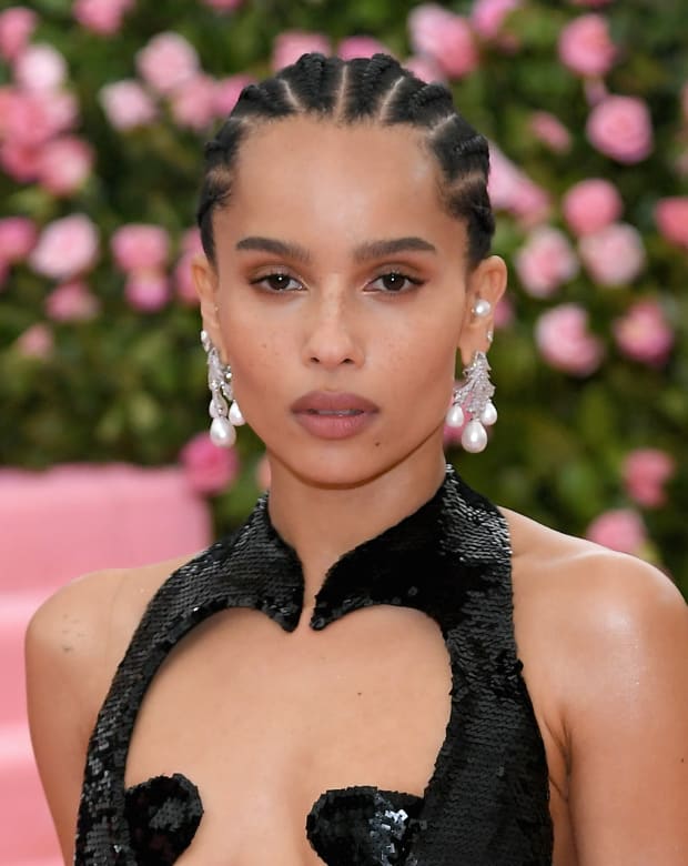 zoe kravitz hair look met gala 2019